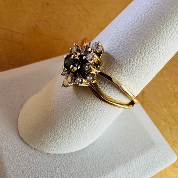 14K Yellow Gold Diamond and Sapphire Floral Halo Ring split band size 9 cocktail - Picture 6 of 8